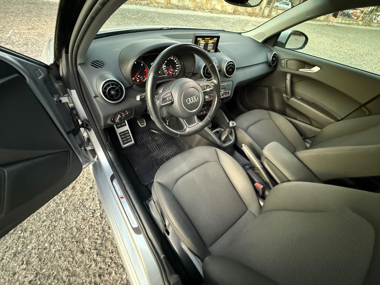 AUDI A1 1.4 TDI 90 CV S LINE UNI PRO