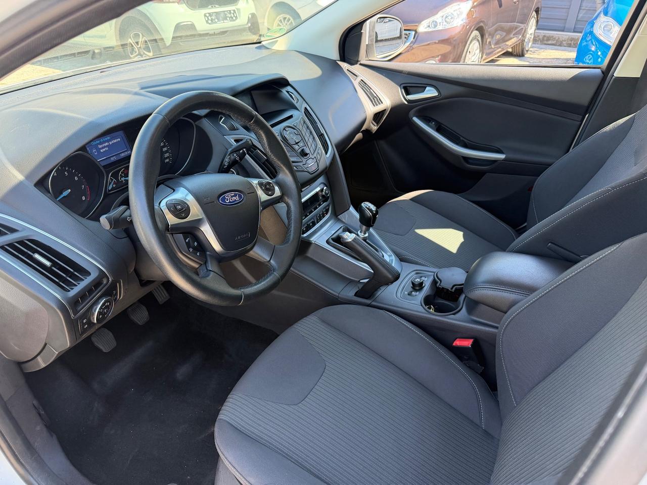 Ford Focus titanium neopatentati