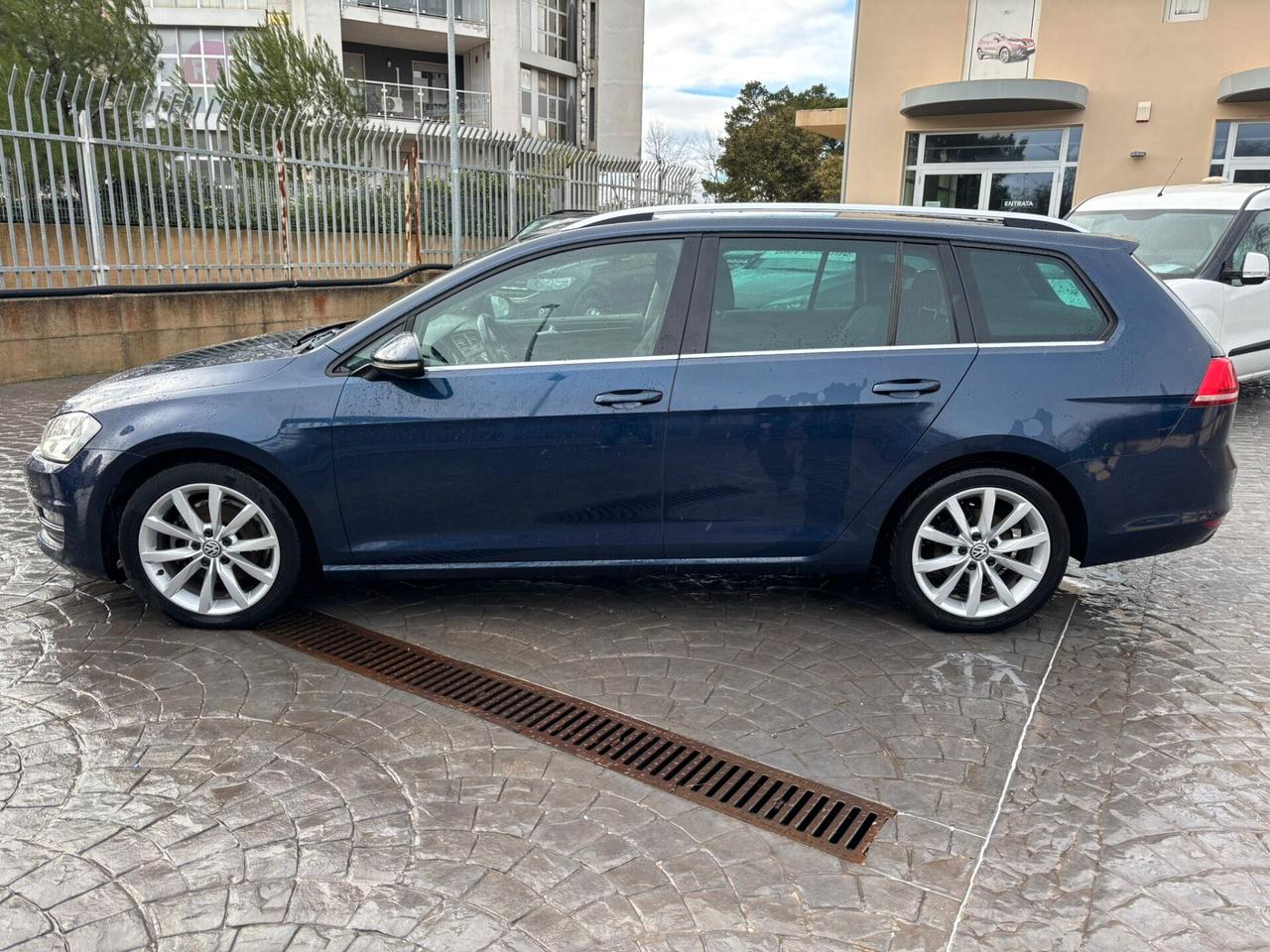 Volkswagen Golf Variant 1.6 TDI DSG Highline