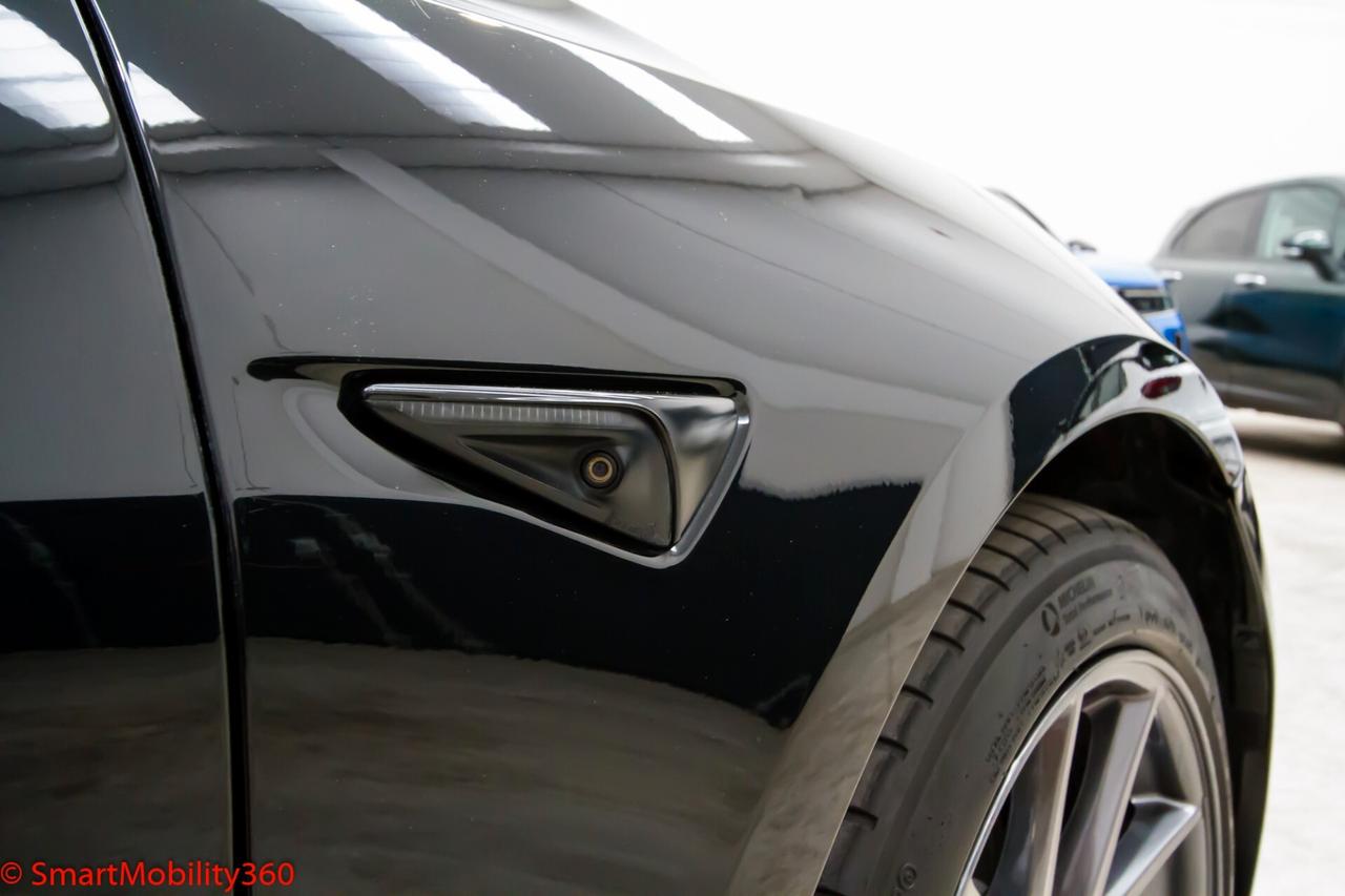 Tesla Model 3 Long Range Dual Motor AWD - Promo finanziamento: 2.500 € di anticipo e 413 €/mese!