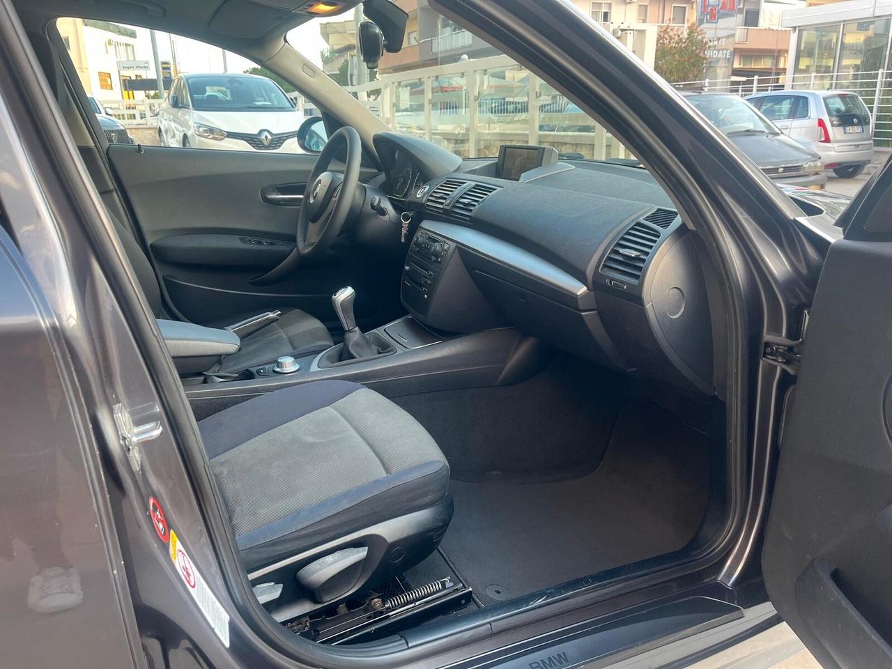 Bmw 118 118d cat 5 porte Futura