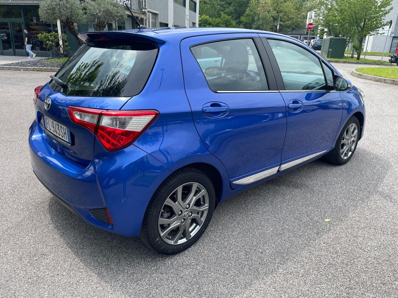 Toyota Yaris 1.0 5 porte*Neopatentati*Cerchi*