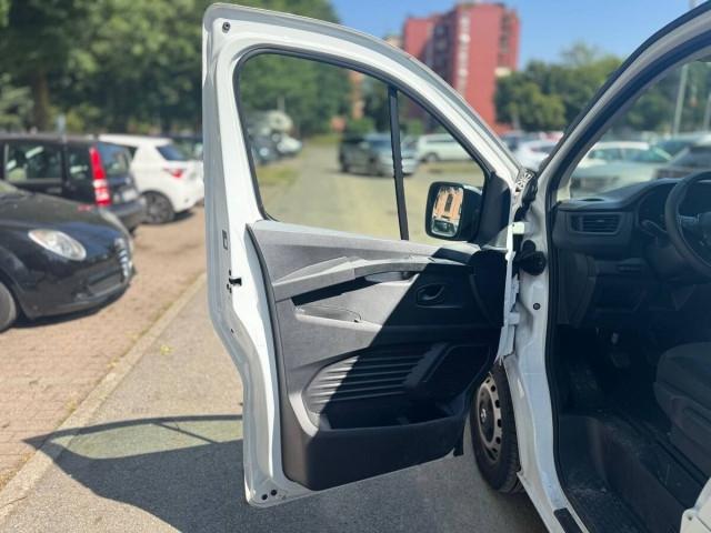 Nissan Primastar II Van 27 PREZZO + IVA