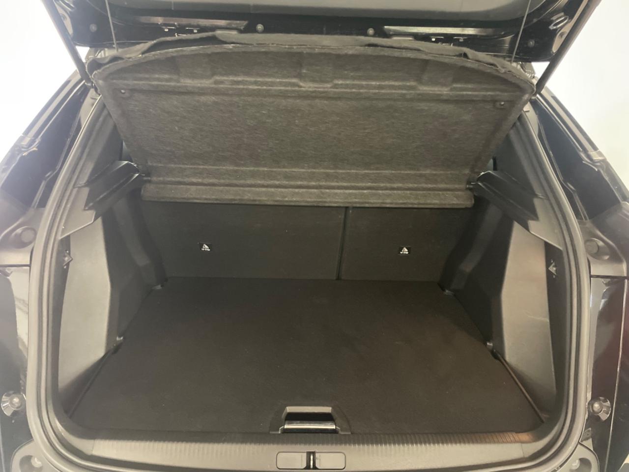 Peugeot 2008 PureTech 100 S&S Active Pack Led