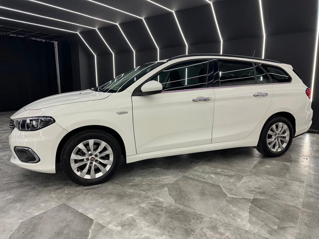 Fiat Tipo 1.6 Mjt S&S DCT SW Lounge