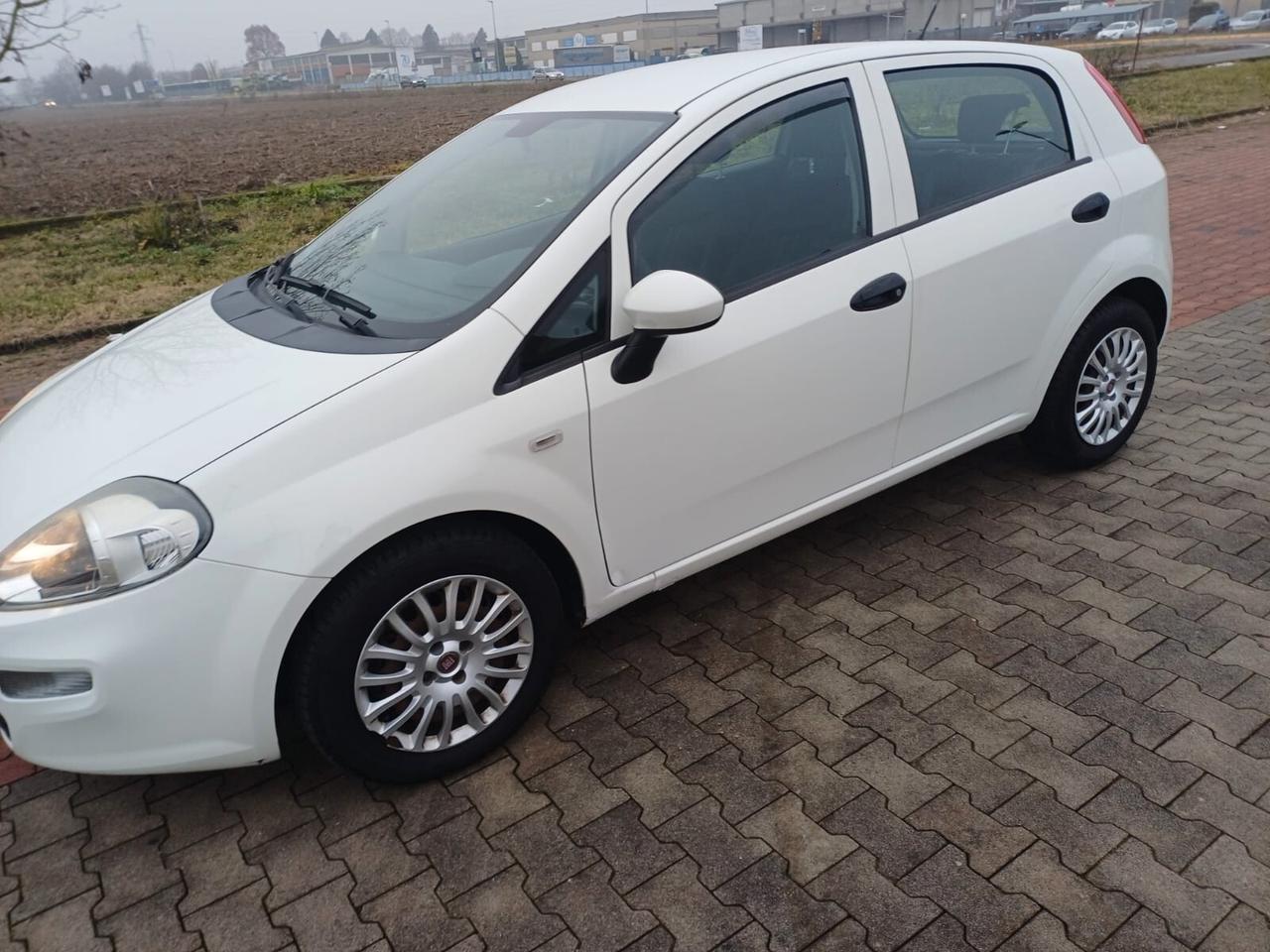 Fiat Punto 1.3 MJT II SeS 95 CV 5P Lounge