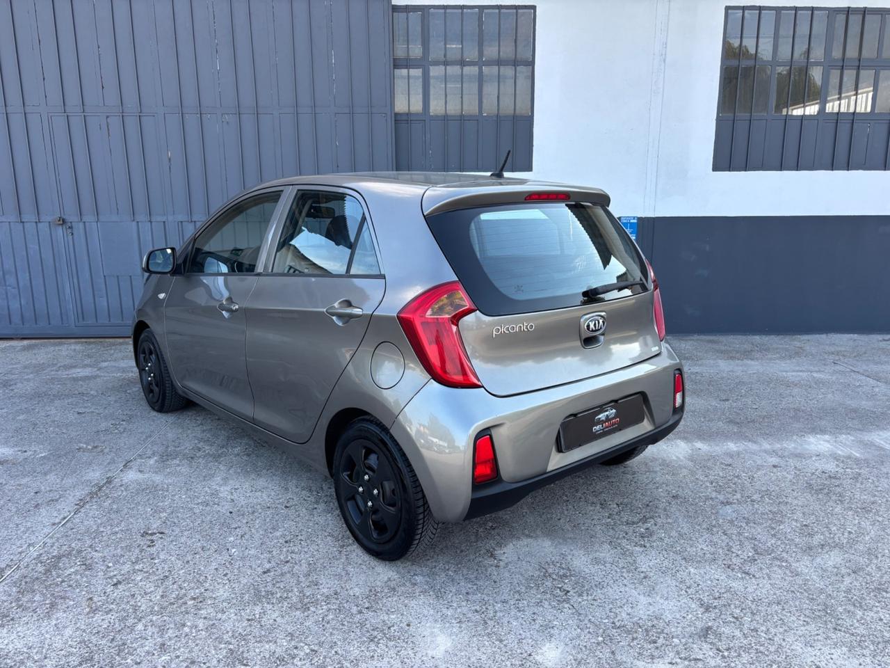 Kia Picanto 1.0 benzina. Garanzia. Neopatentati