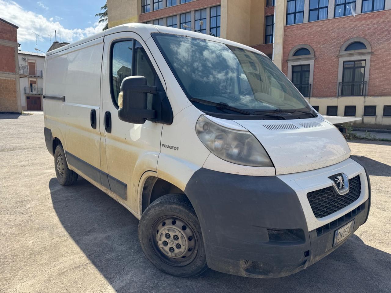 PEUìGEOT BOXER 2.2 HDI MOTORE FUSO CLIMATIZZATO