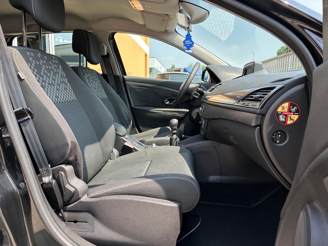 Renault Megane Mégane 1.5 dCi 110CV SporTour Wave