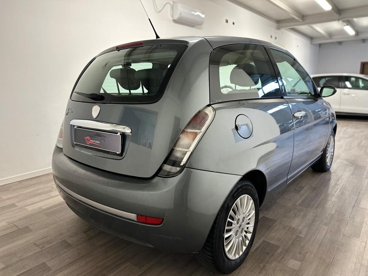 Lancia Ypsilon 1.2 GPL NEOPATENTATI