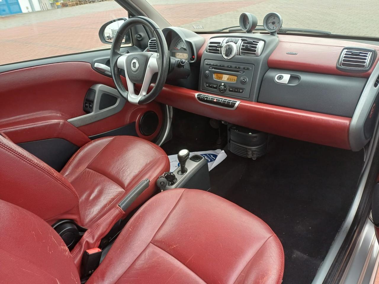 Smart ForTwo 1000 52 kW coupe limited two