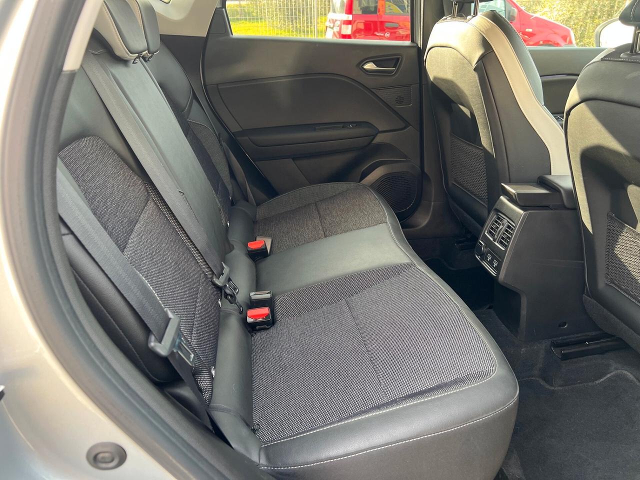 Renault Captur Full Hybrid E-Tech 145 CV Evolution BI COLORE