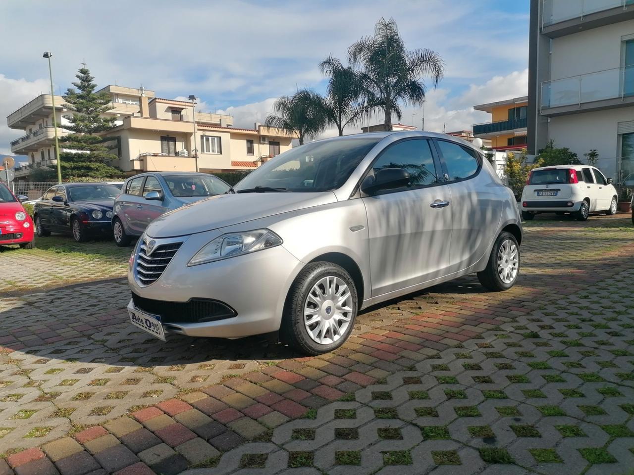 Lancia Ypsilon 1.2 69 CV 5 porte GPL Ecochic Gold