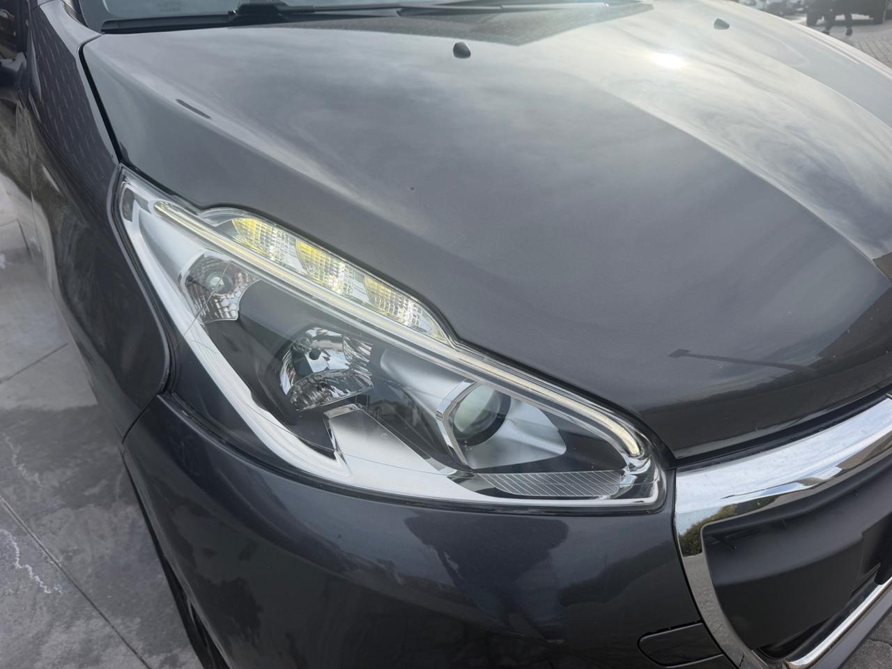 Peugeot 208 BlueHDi 75 5 porte Allure