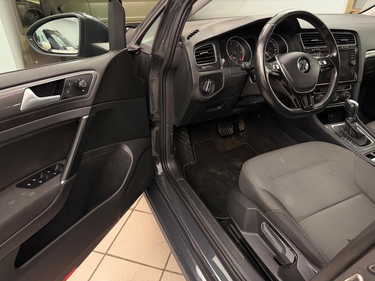 Golf Variant 1.6 TDI 115 CV DSG Executive BlueMotion Tech.