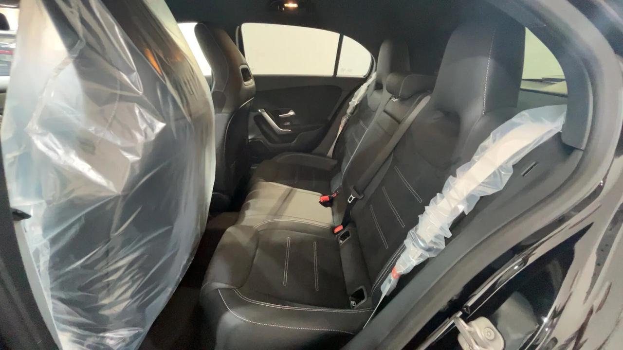 Mercedes-benz A 180 d Automatic AMG Line Premium KM ZERO PRONTA CONS.