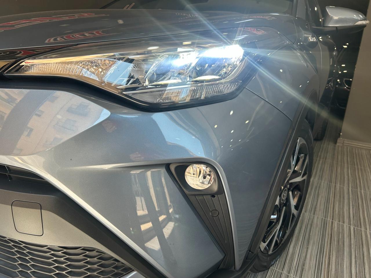 Toyota C-HR 1.8 Hybrid 122cv E-CVT Automatica Trend ITALIANA