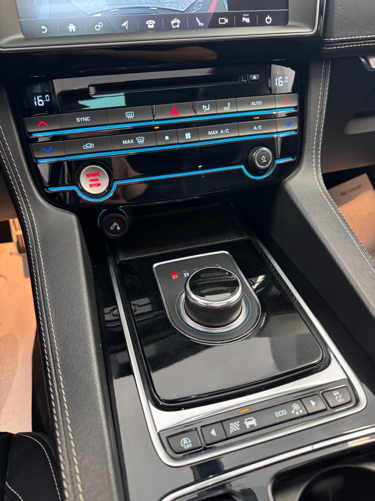 Jaguar F-Pace 2.0 D 180 CV R-Sport Tetto Apribile