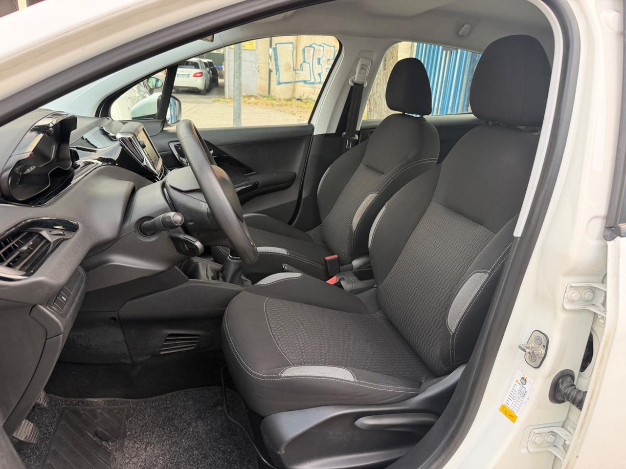 Peugeot 208 BlueHDi 1.6 Diesel 75 cv 2016