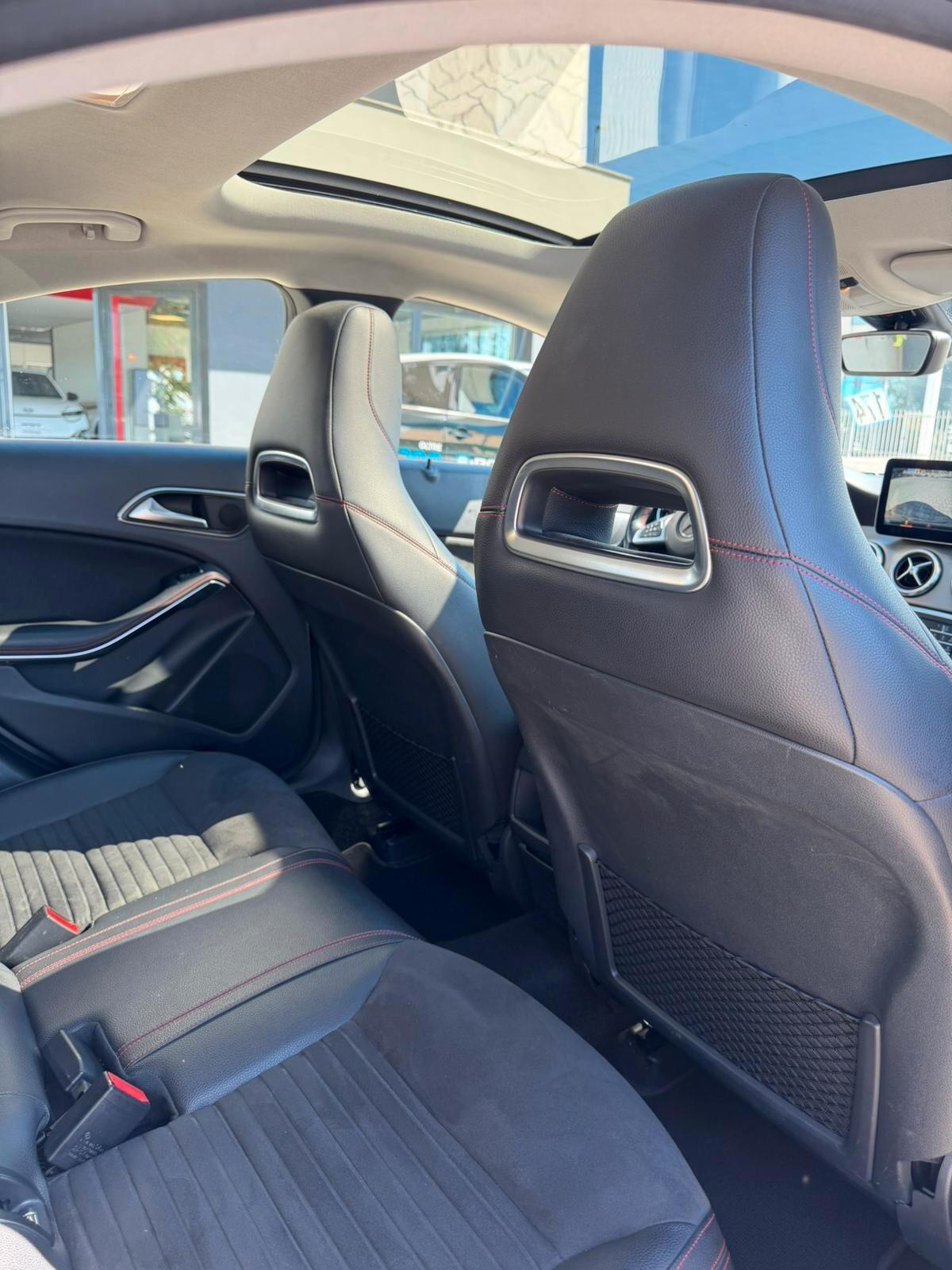 Mercedes-benz CLA 180 d Premium