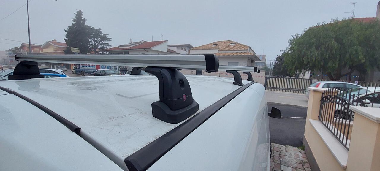 DOBLO" MAXI CARGO 3 POSTI 1,4 T-JET 120 CV METANO DI SERIE POCHI KM PARI AL NUOVO FULL FULL