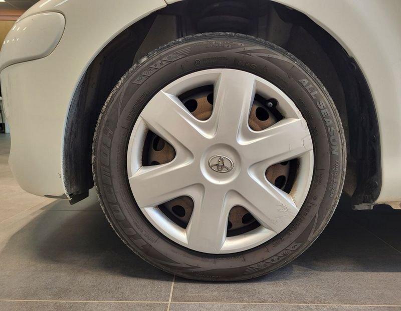 Toyota Aygo Aygo 1.0 12V VVT-i 3 porte Now Connect