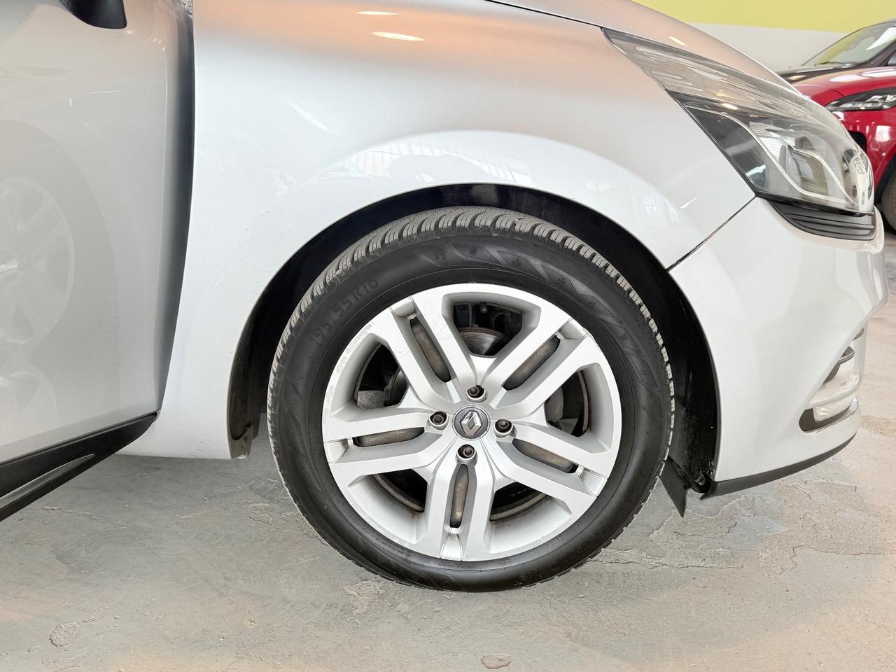 Renault Clio 1.5 dCi 90 CV Moschino Intens Euro 6