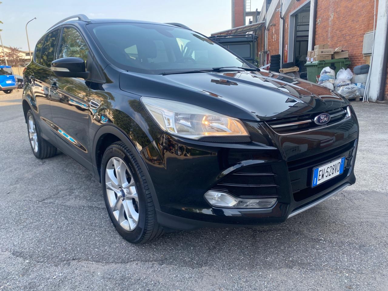 Ford Kuga 2.0 TDCI 163 CV 4WD Powershift Titanium