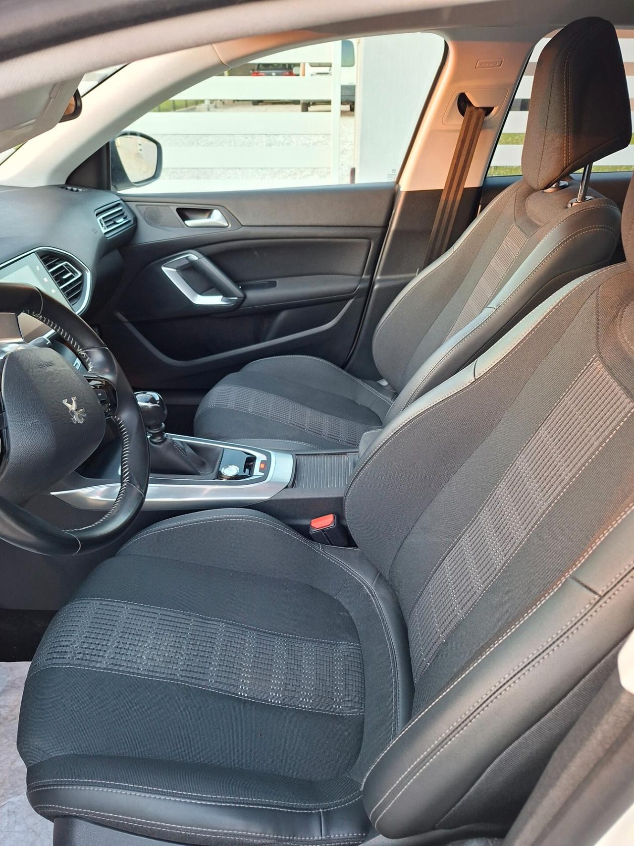 Peugeot 308 BlueHDi 130 S&S SW Allure GARANZIA