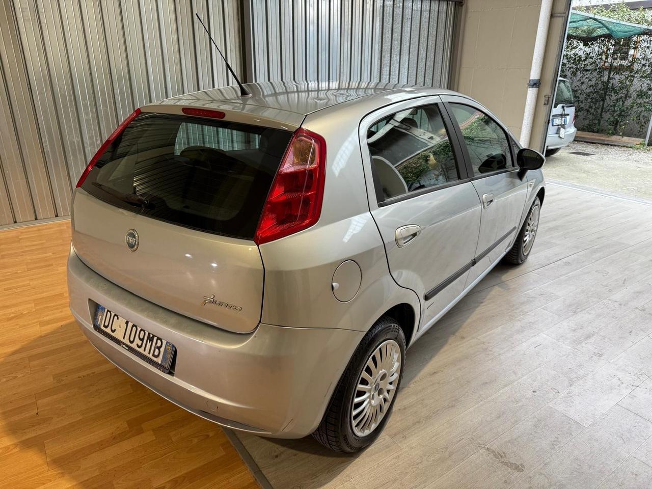 Fiat Grande Punto 1.2 benzina X neopatentati