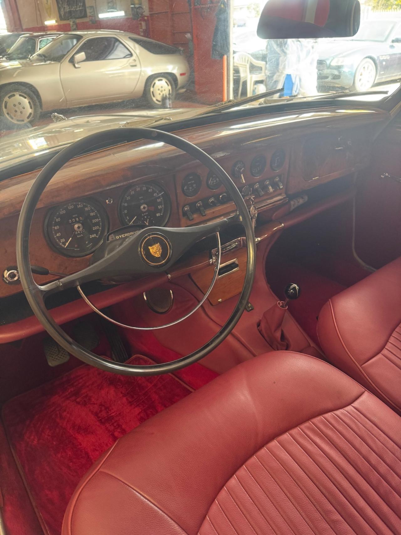 Jaguar S-Type 3.8 restaurata PERMUTE