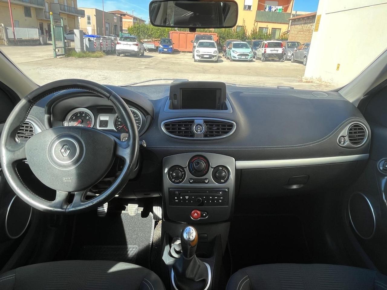 Renault Clio 1.2 benzina 16V Km 132.000