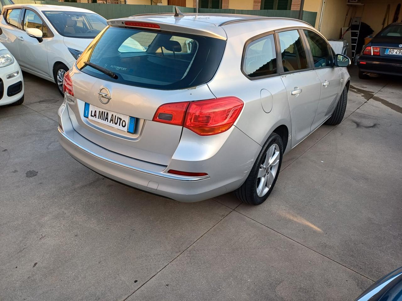 Opel Astra 1.4 Turbo 140CV Sports Tourer GPL Tech Elective