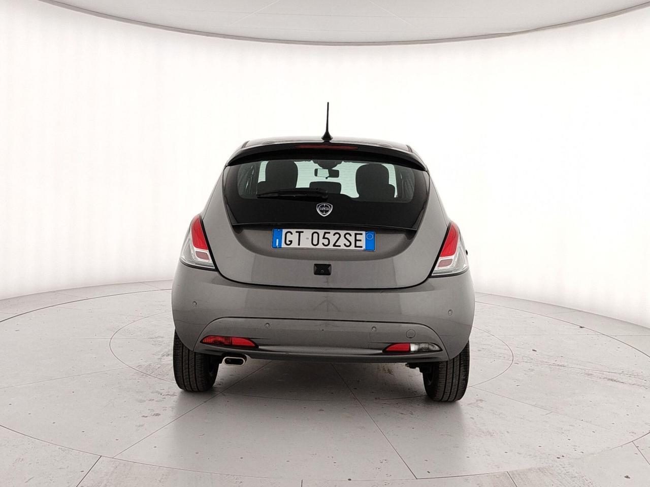 Lancia Ypsilon 1.0 FireFly 5 porte S&S Hybrid Platino