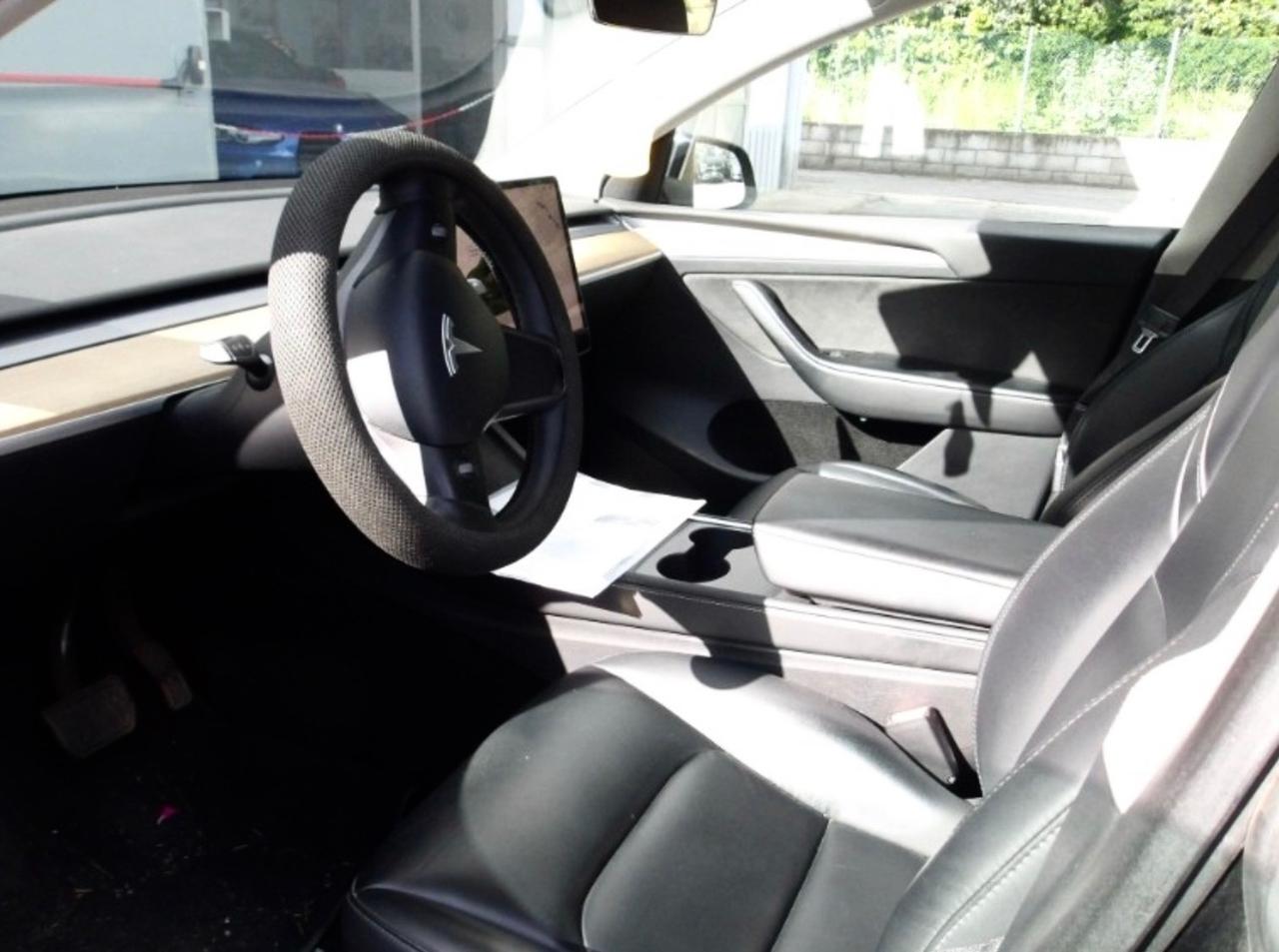 Tesla Model Y Long Range Dual Motor AWD