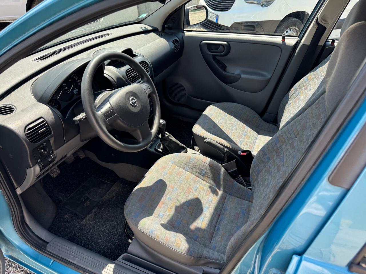Opel Corsa 1.0i 12V cat 5 porte no clima