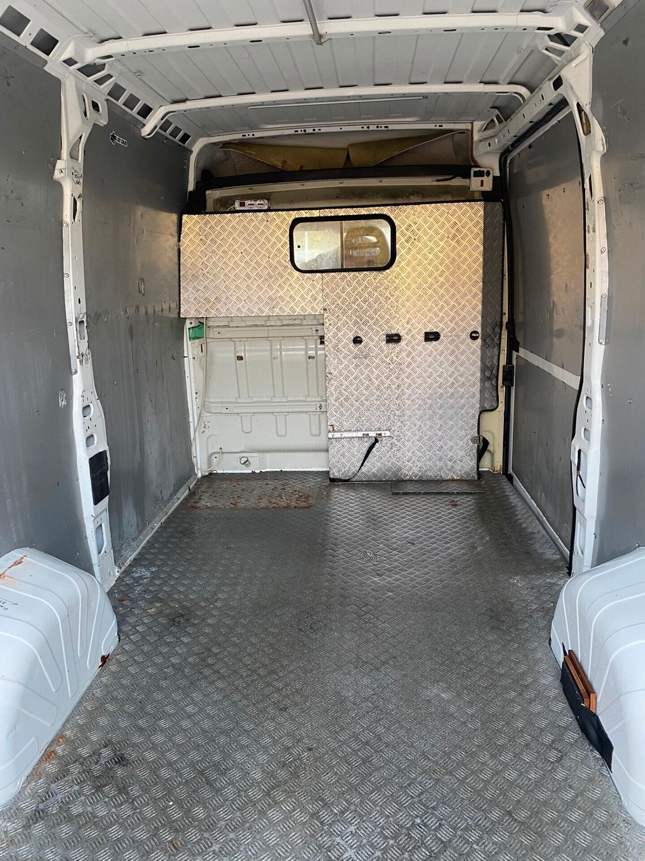 Peugeot Boxer 330 2.0 BlueHDi PC-TN Furgone