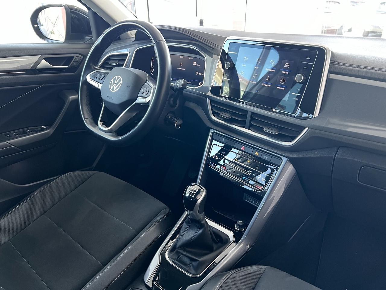 VOLKSWAGEN T- ROC STYLE - 2022