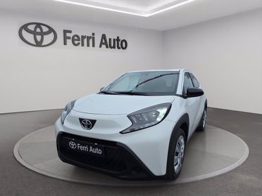 TOYOTA Aygo x 1.0 active 72cv del 2025