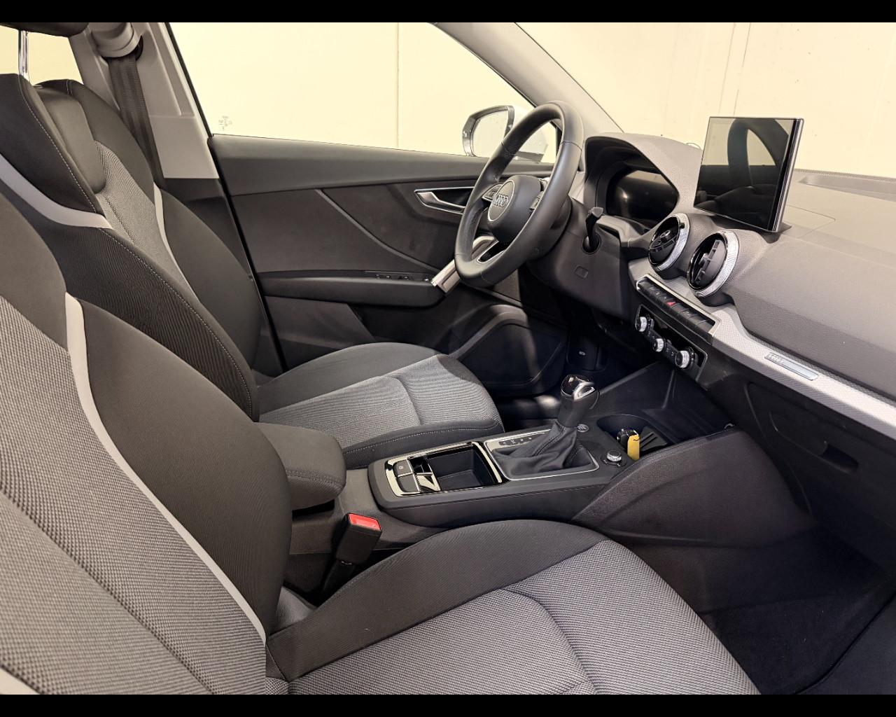 AUDI Q2 35 TFSI S-TRONIC S-LINE EDITION