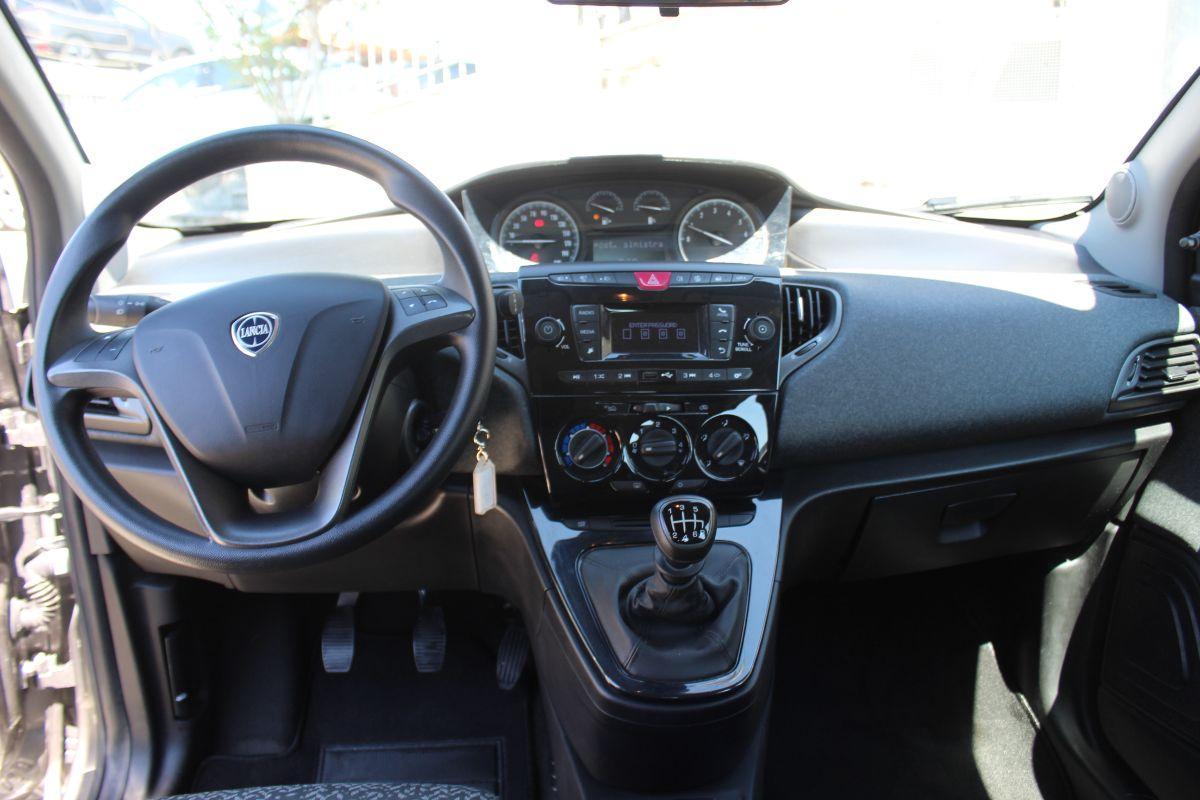 LANCIA - Ypsilon - 1.0 FireFly 5p.S&S Hyb. Gold Pl.