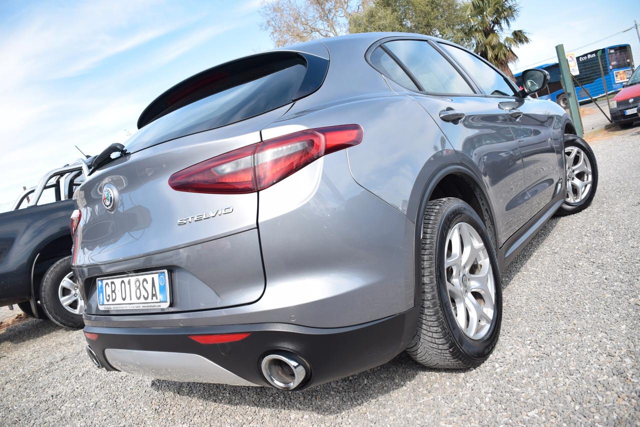 Alfa Romeo Stelvio ALFAROMEO AUTOCARRO 4X4 2.2TD 190CV AT8 Q4 FULL OPT.