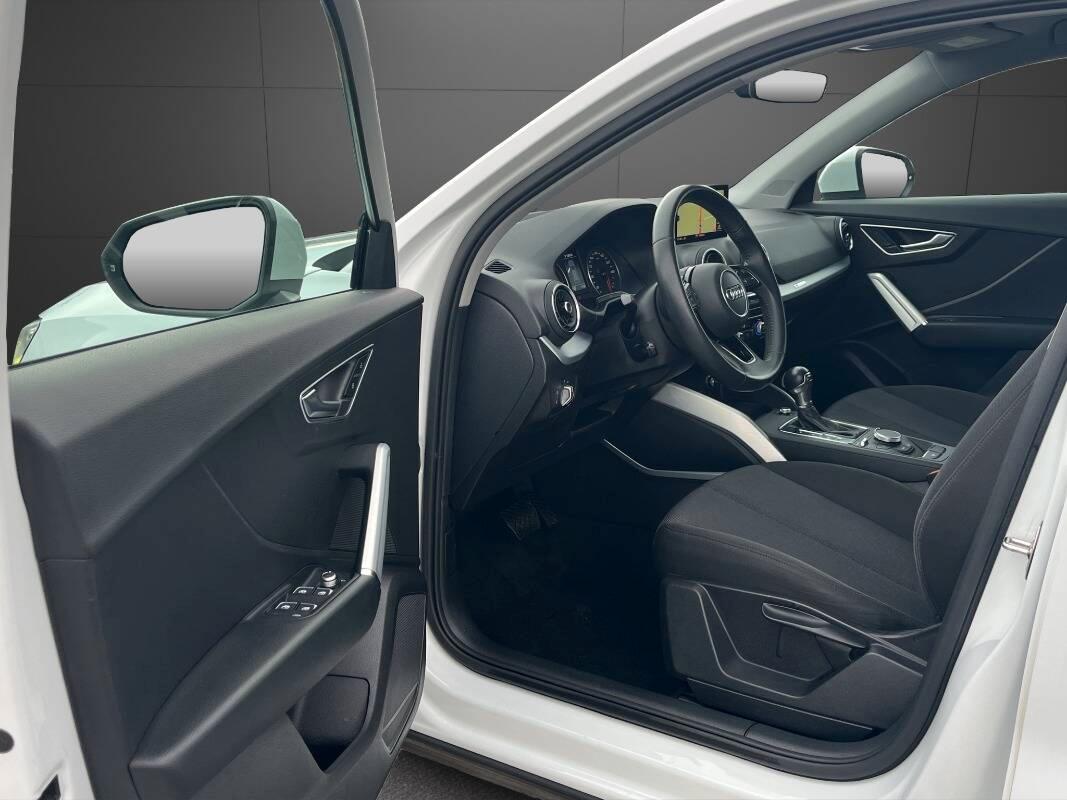 Audi Q2 30 1.6 tdi Business s-tronic my19