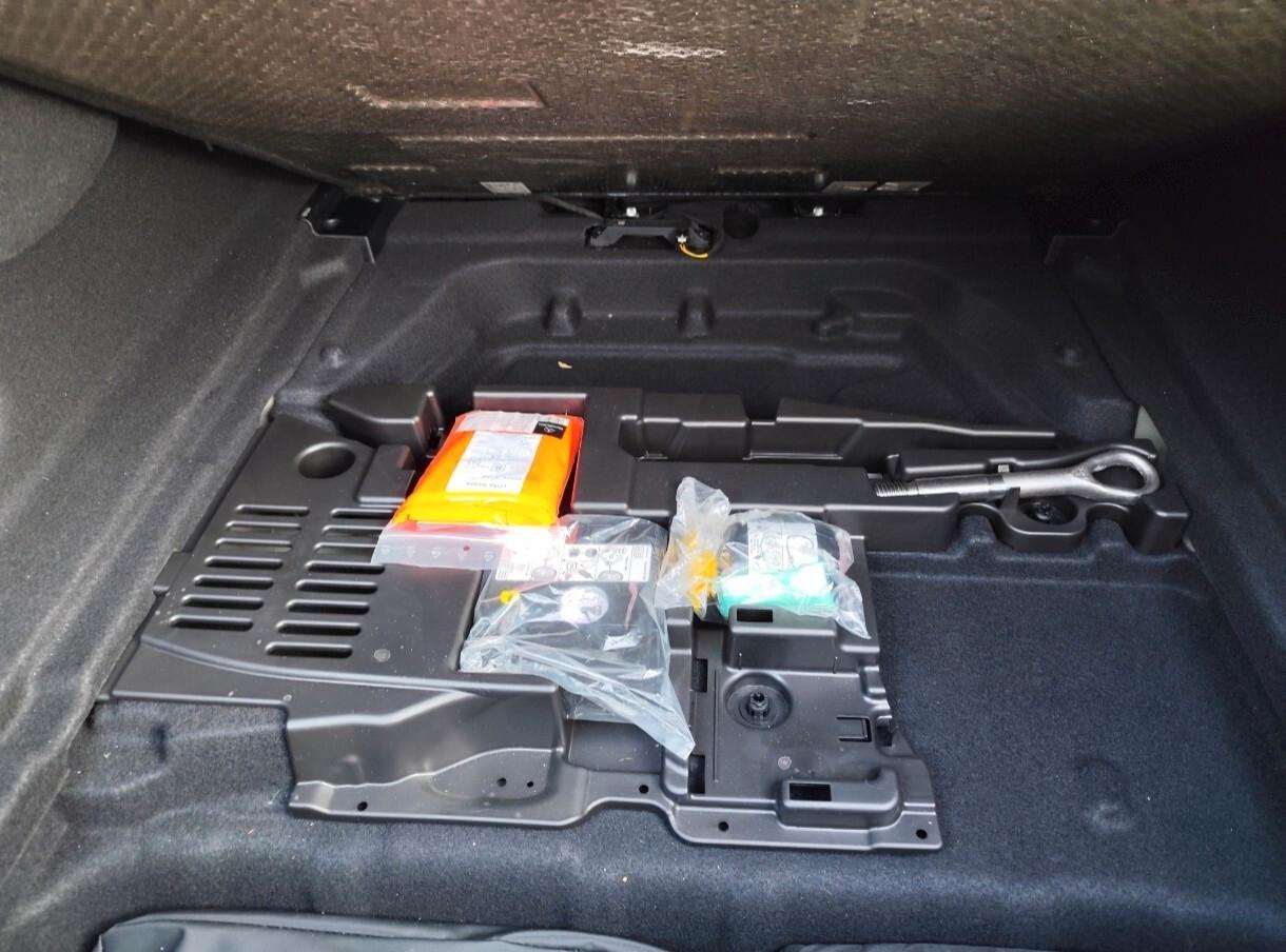 Mercedes-benz CLA 180 Premium