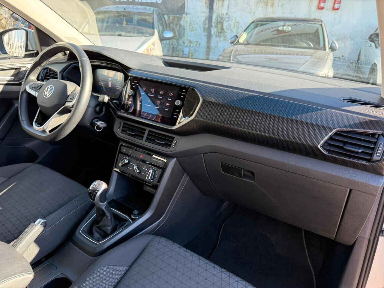 VOLKSWAGEN T-CROSS 2023 1.O BENZINA 95CV 18000KM