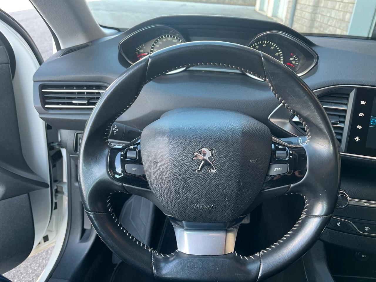 Peugeot 308 308 5p 1.2 puretech Active-unico proprietario