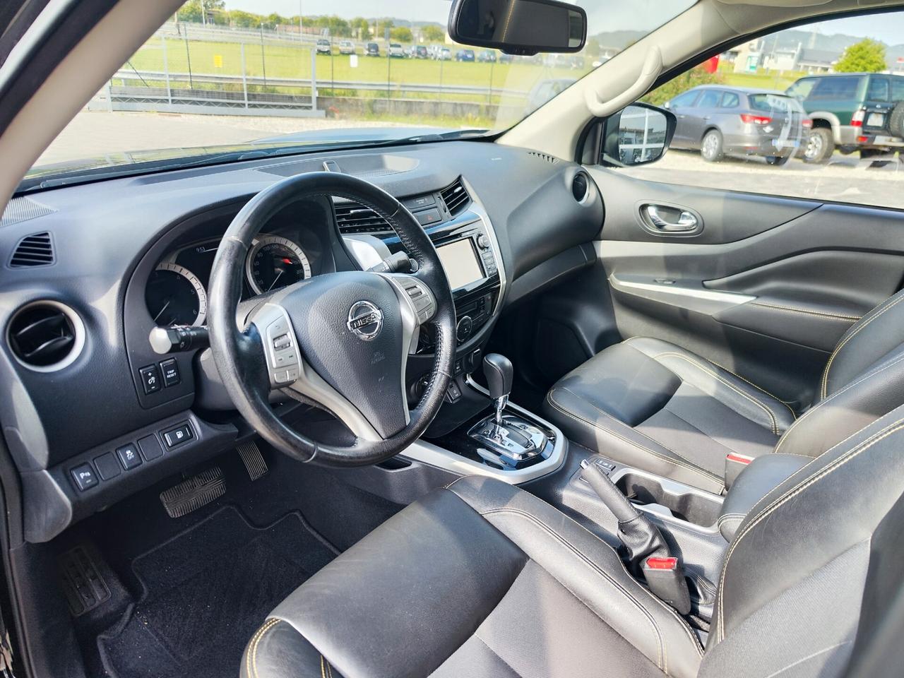 Nissan Navara 2.3 dCi 190 CV 7AT 4WD Double Cab N-Connecta