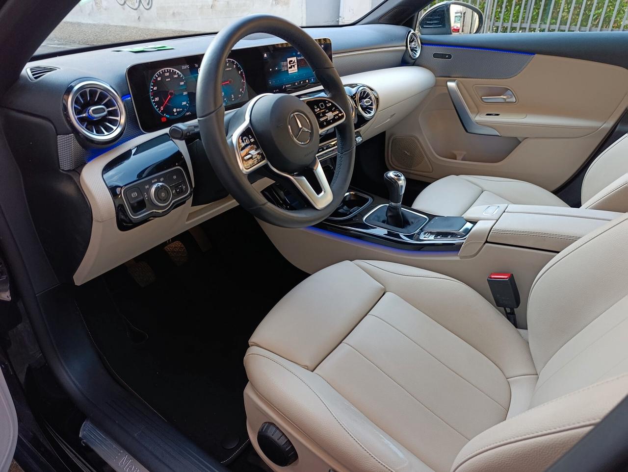 Mercedes-benz A 180 Sport Sedan Luci 64 colori/Navi/Pelle chiara