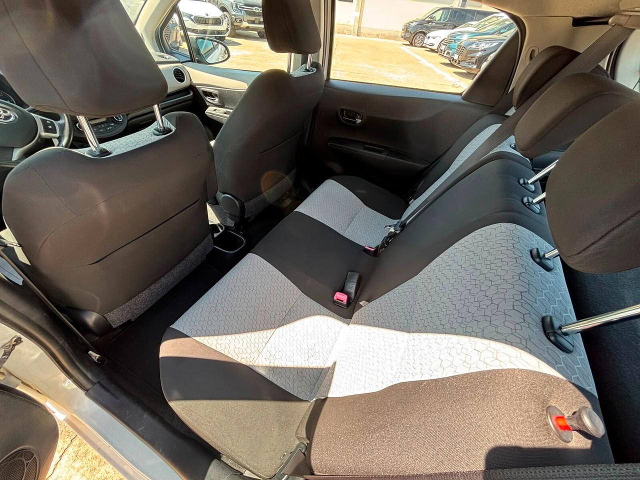 Toyota Yaris 1.4 D-4D 5 porte Lounge