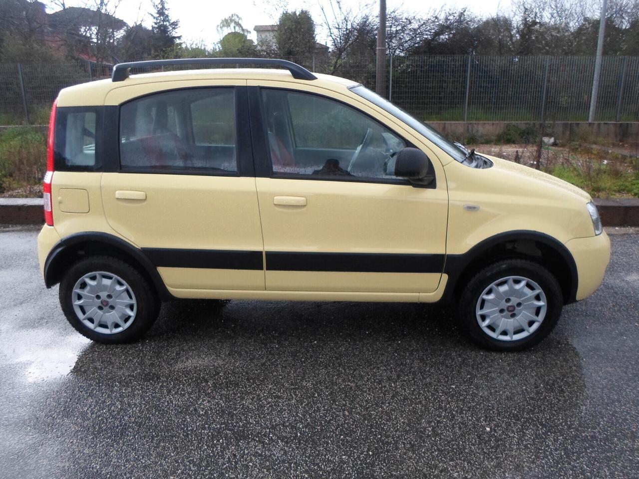 Fiat Panda 1.2 4x4 Climbing GPL